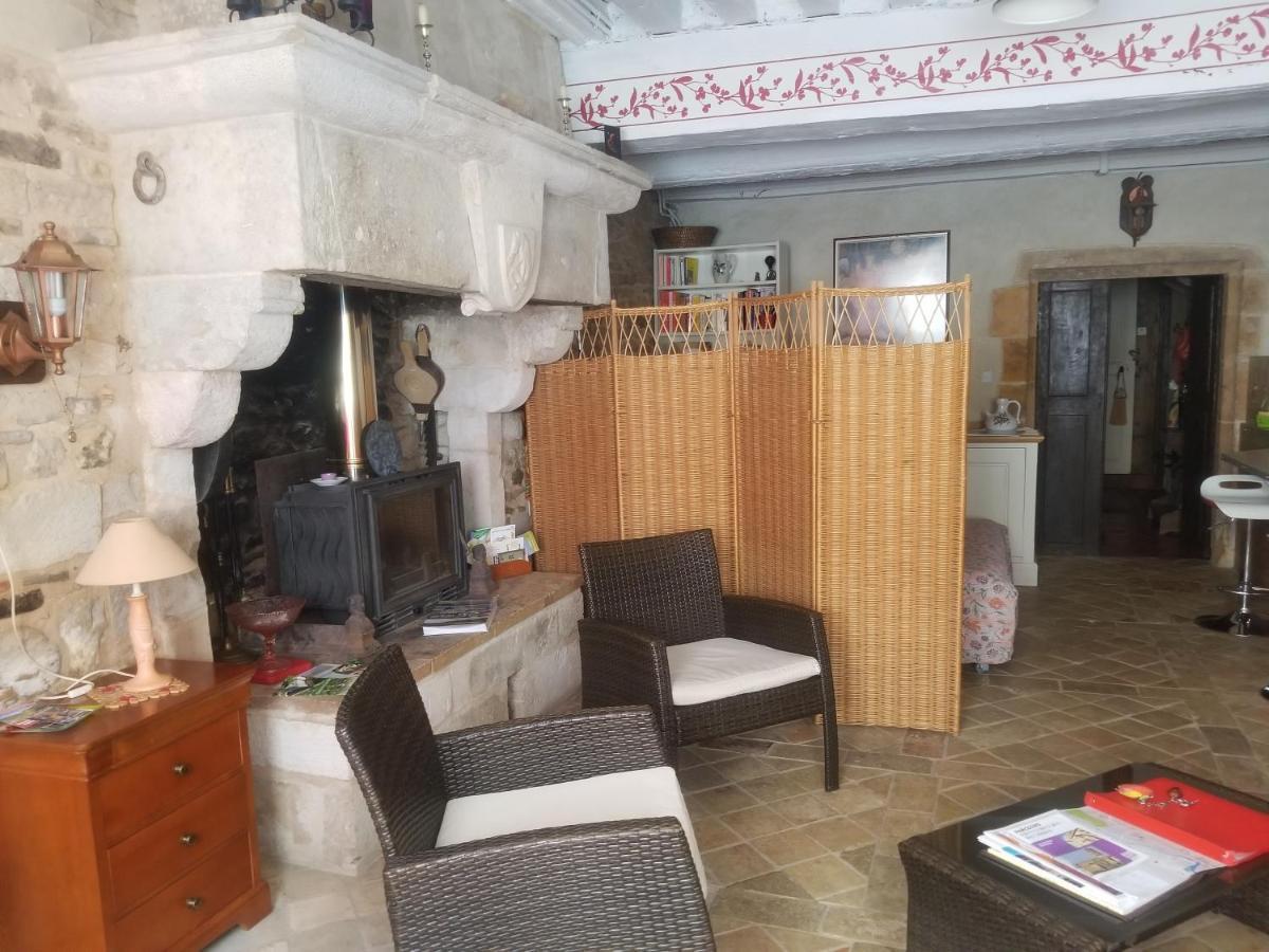 Le Colimacon Apartment Клуни Екстериор снимка